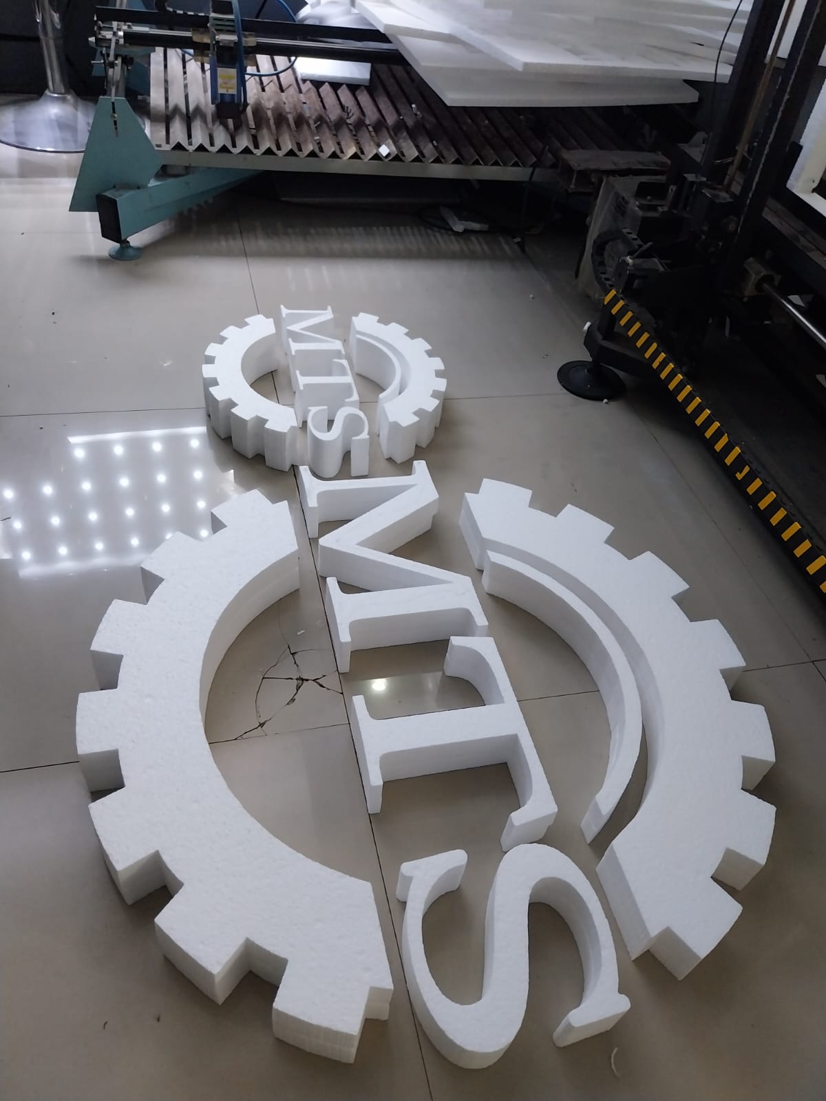 Huruf dan Logo 3D